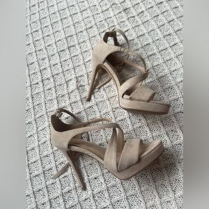 Aldo nude suede heels